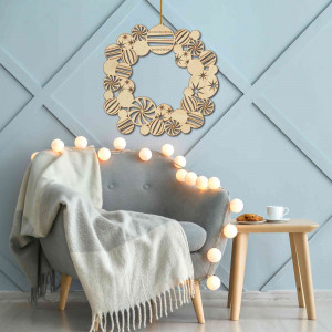 Christmas wood decoration on the wall | Wreath
