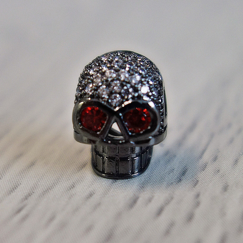 Metal skull with zircons - black